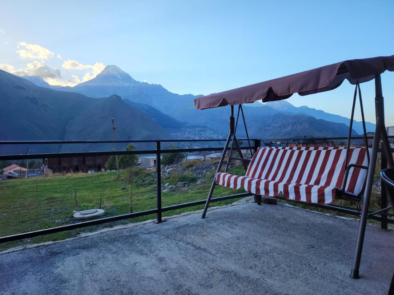 Kera Cottages Kazbegi Eksteriør bilde
