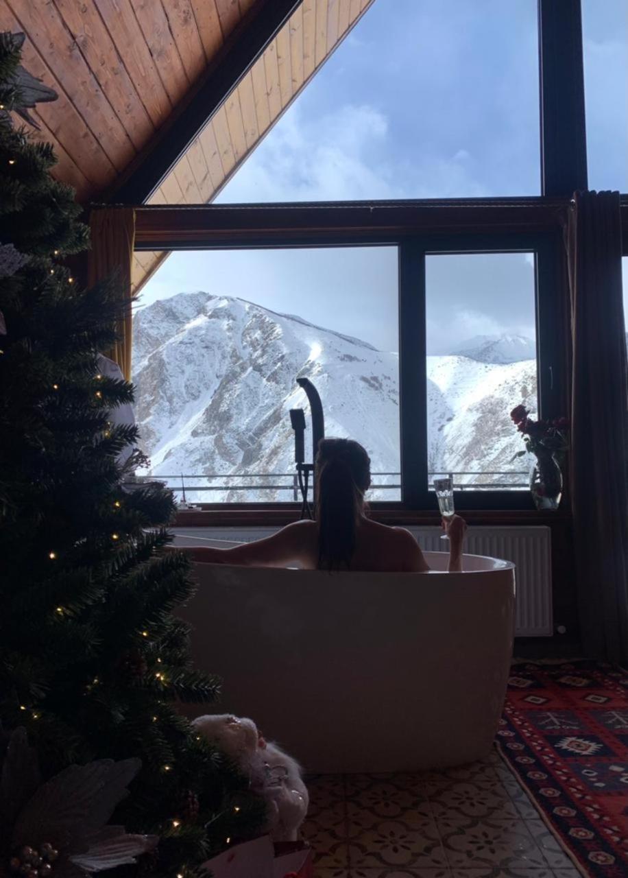 Kera Cottages Kazbegi Eksteriør bilde